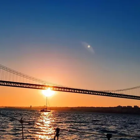 Sailboat In Belem, Romantic Sleep, Romantic Night. Båthotell Lisboa