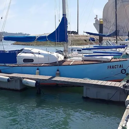 Sailboat In Belem, Romantic Sleep, Romantic Night. Úszó hotel